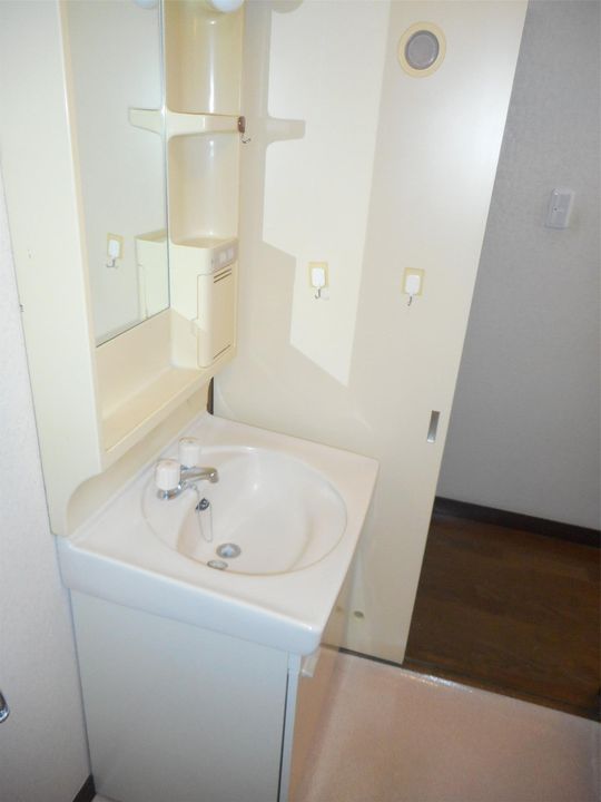 メゾンヌフの内装