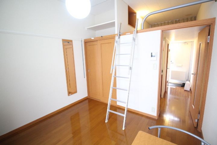 レオパレス花上の内装
