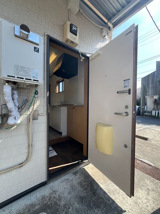 リトルシャインの玄関