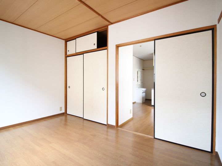 ハイツシャインBの居間