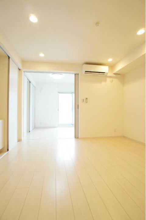 神奈川県横浜市栄区飯島町(アパート)の賃貸物件の居間