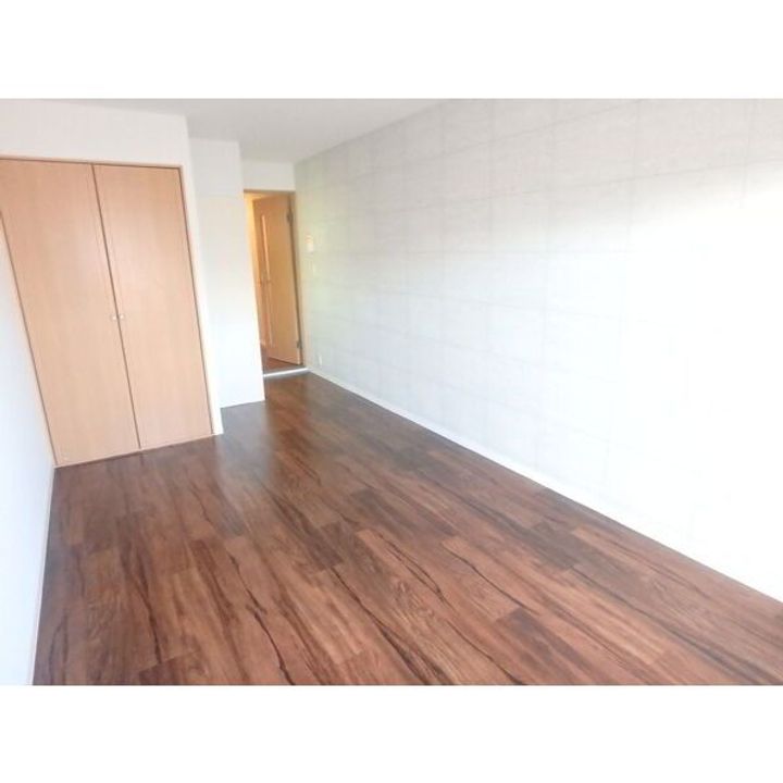 Reveur十一屋の内装
