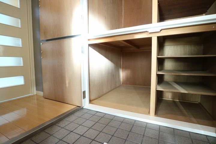 鹿児島県鹿児島市西千石町(マンション)の賃貸物件の玄関