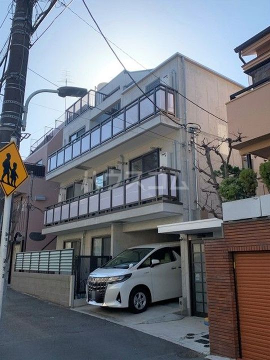 ラブランシュールの外観