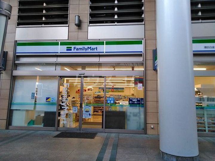 ラブランシュールの周辺