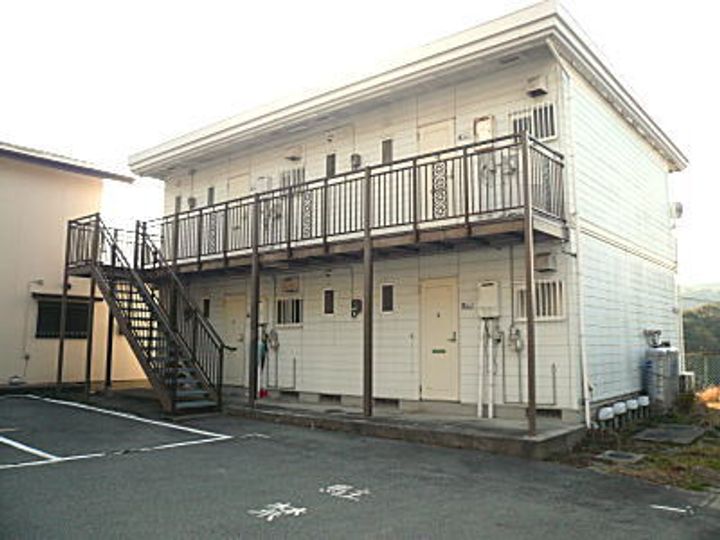 サンスカイハイツの外観