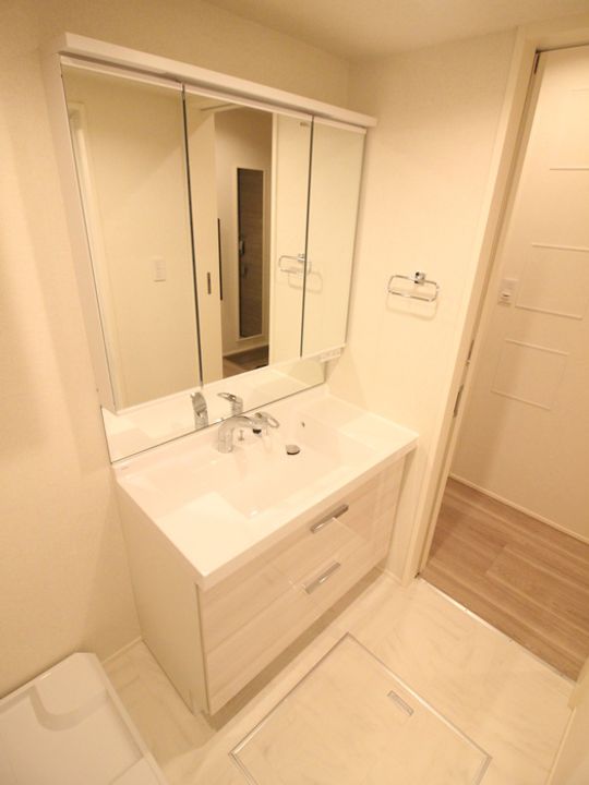 ウィステリア ストリートの内装