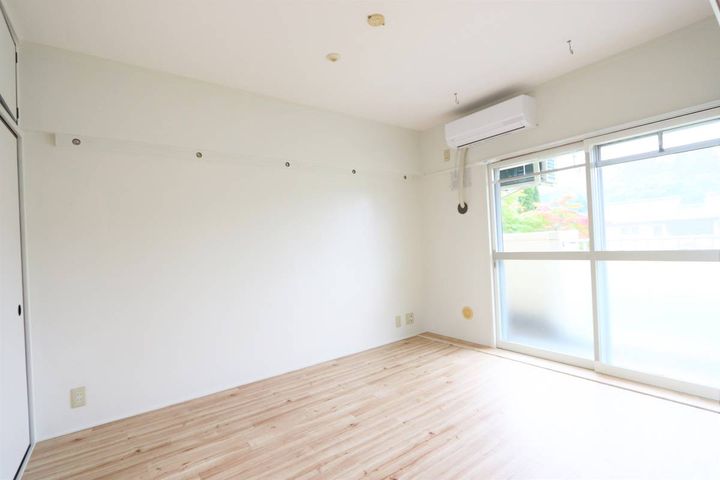 岩手県一関市大東町摺沢字街道下(マンション)の賃貸物件の居間