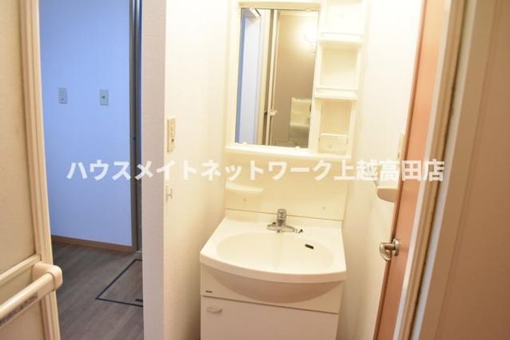 エヴァーグリーンの内装