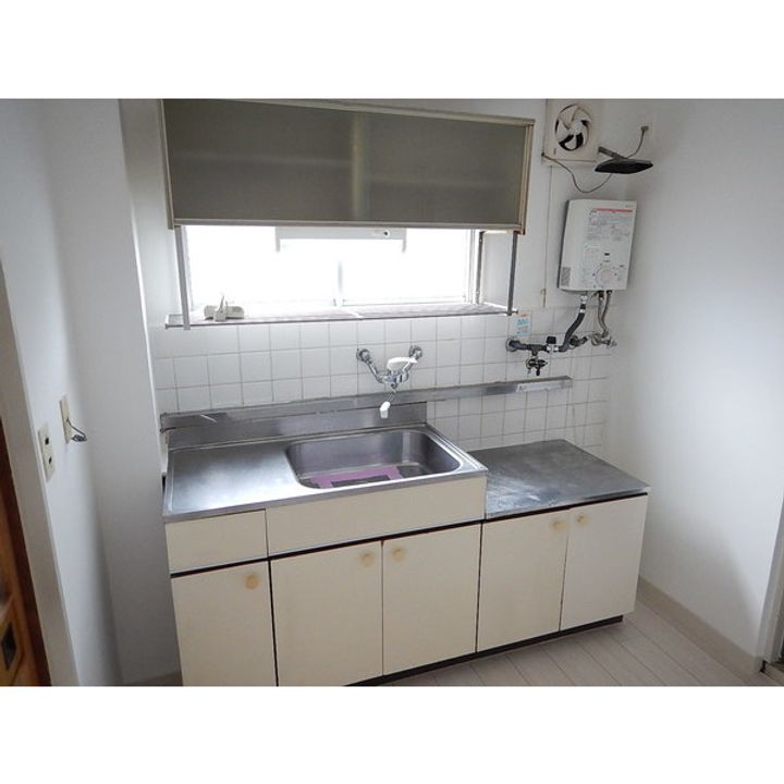 三幸マンションのキッチン