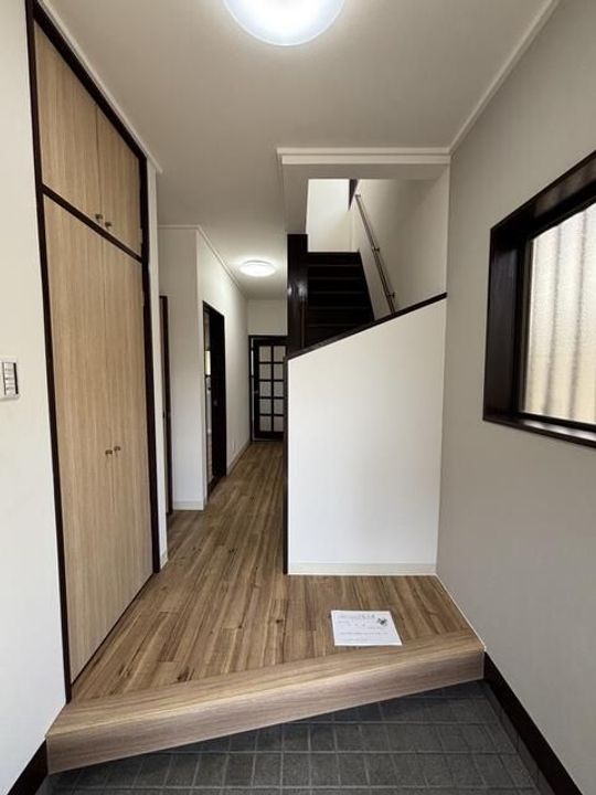 東京都八王子市川口町(一戸建)の賃貸物件の玄関