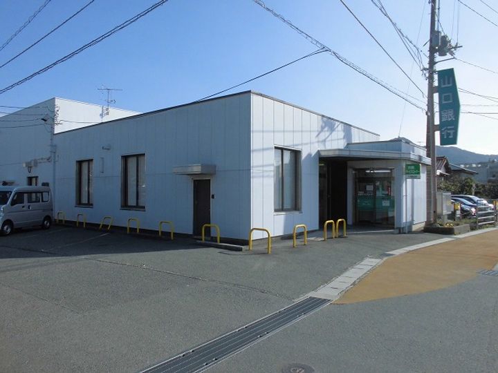 ティーズスクエアの周辺