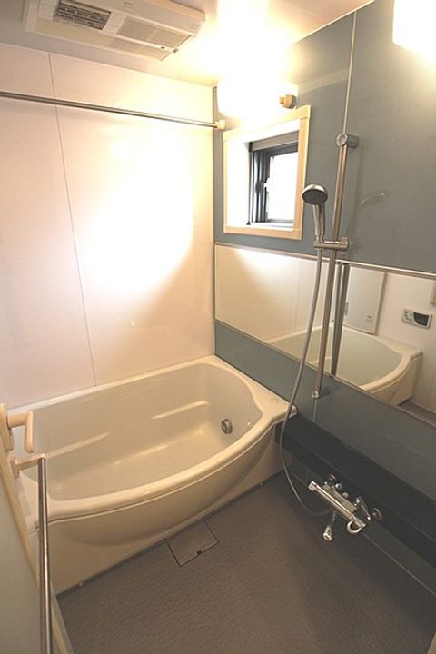 コンフォリア用賀の風呂