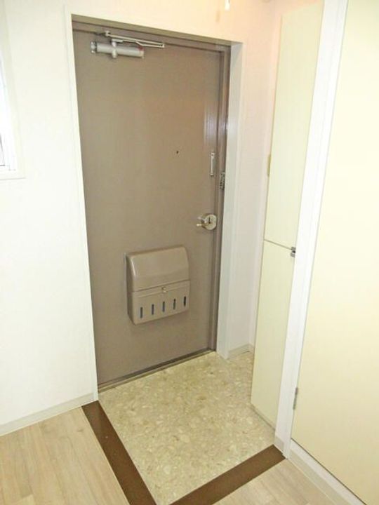 神奈川県厚木市旭町2(マンション)の賃貸物件の玄関