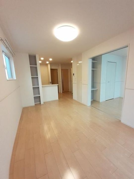 ノヴァ 2の内装