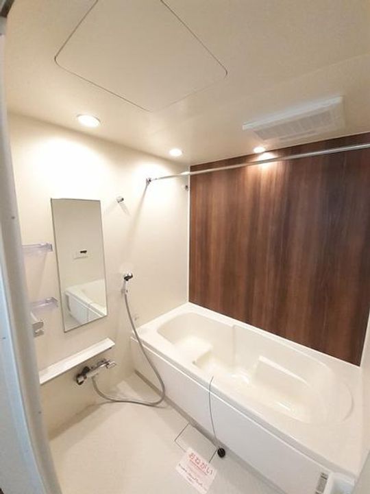 ノヴァ 2の風呂