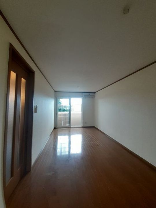 レバンテBの居間