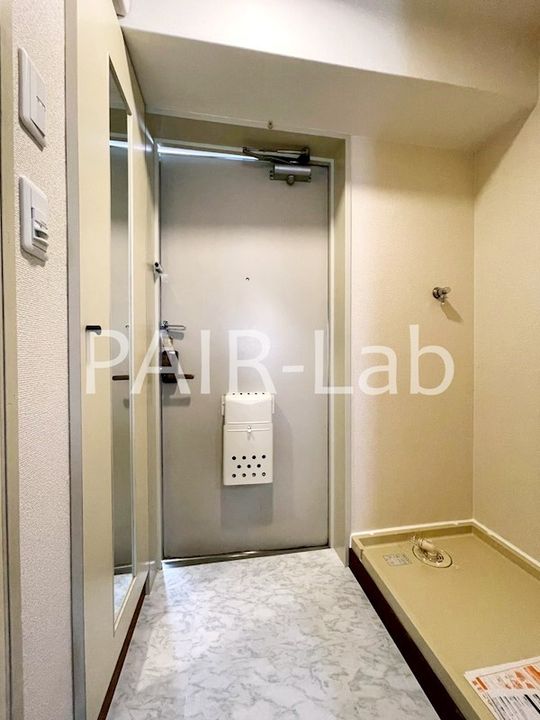 ジュネス野里の玄関