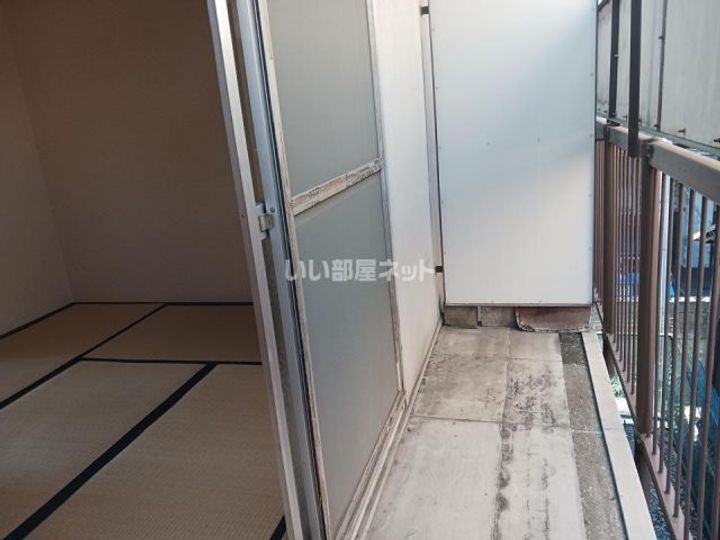 光栄ハイツの内装