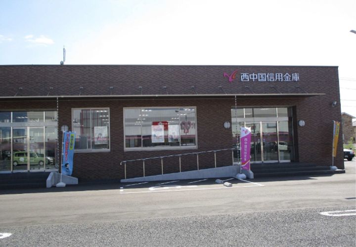 シャーメゾン東割A棟の周辺