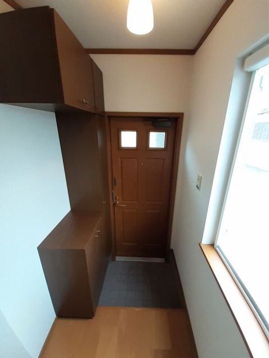 群馬県高崎市上佐野町(アパート)の賃貸物件の玄関