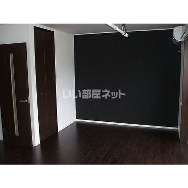 Re.TSURUTA Aの居間