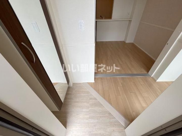 栃木県小山市若木町3(アパート)の賃貸物件の玄関