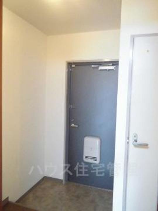 大阪府高槻市大畑町(マンション)の賃貸物件の玄関