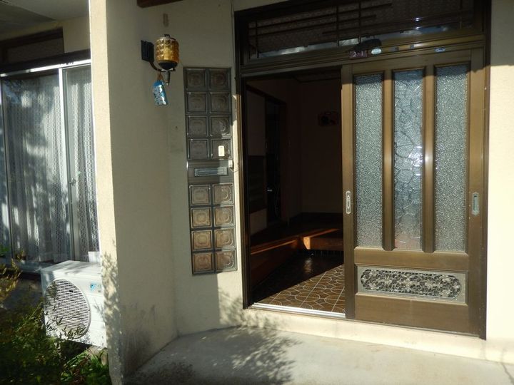 秋田県大仙市大曲福見町(一戸建)の賃貸物件の玄関