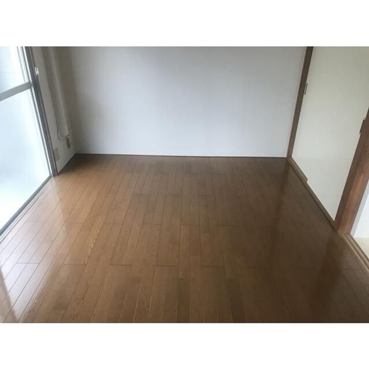 清新三興ハイツの内装