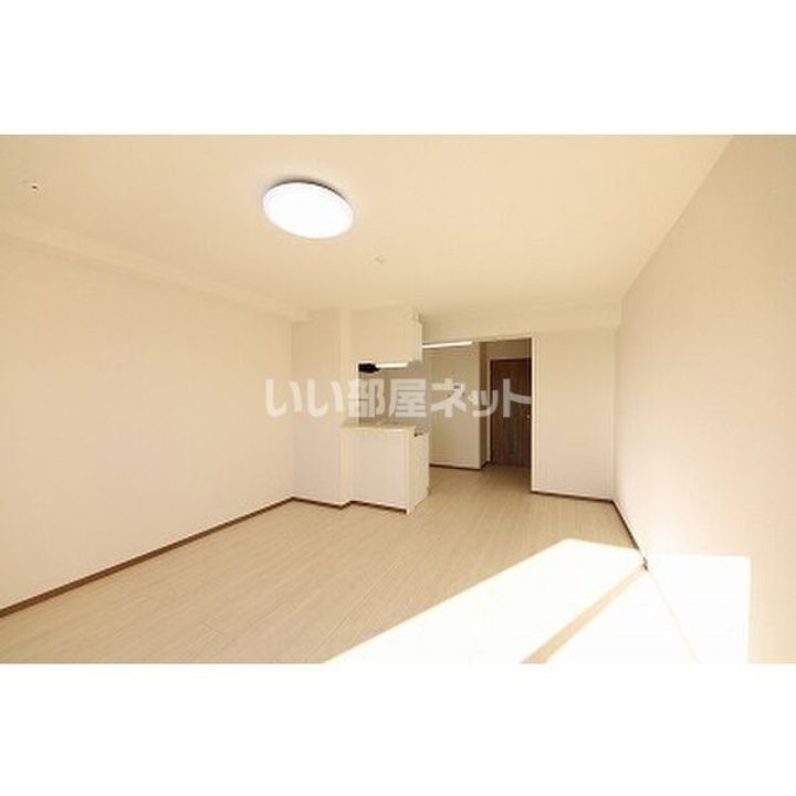 栃木県宇都宮市南大通り3(マンション)の賃貸物件の居間