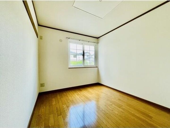 岐阜県土岐市土岐津町土岐口(アパート)の賃貸物件の居間