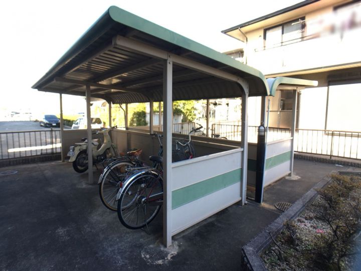 カムール高畑 Bの地図