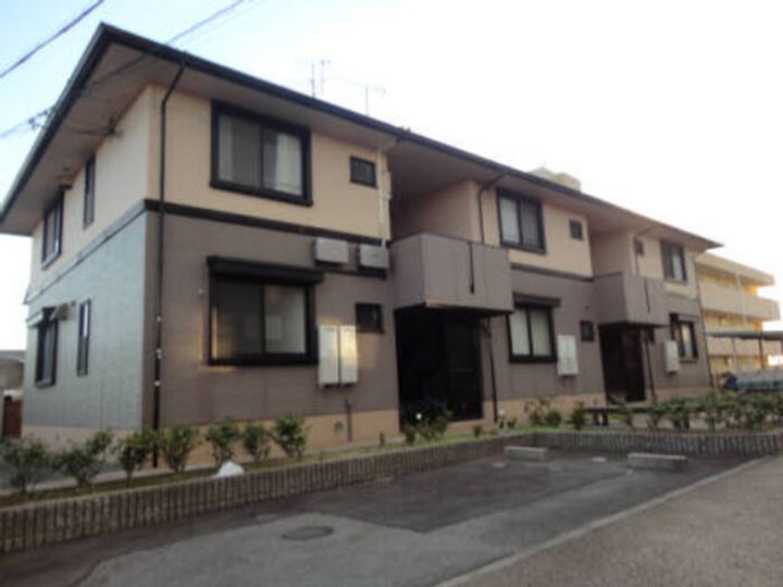 カムール高畑 Bの外観