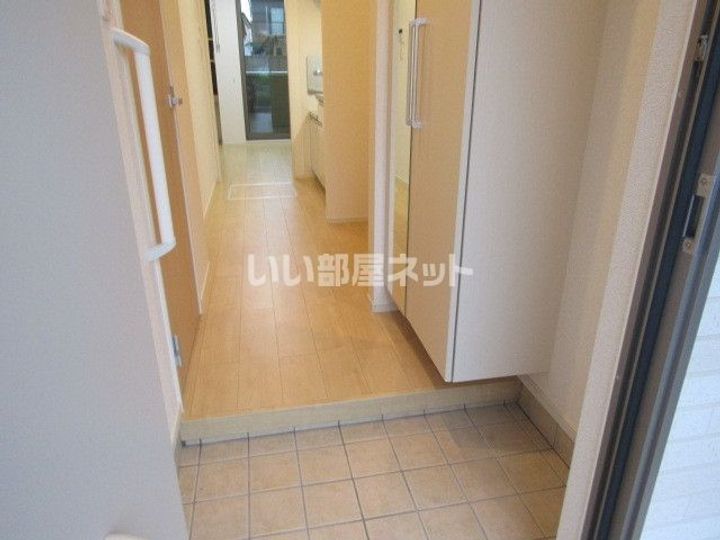 愛知県尾張旭市新居町木の本(アパート)の賃貸物件の玄関