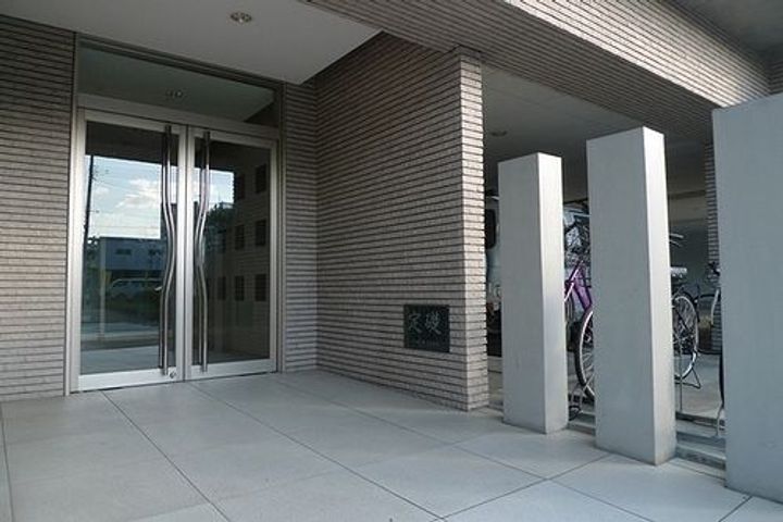 ヴィアーレ新寺の地図