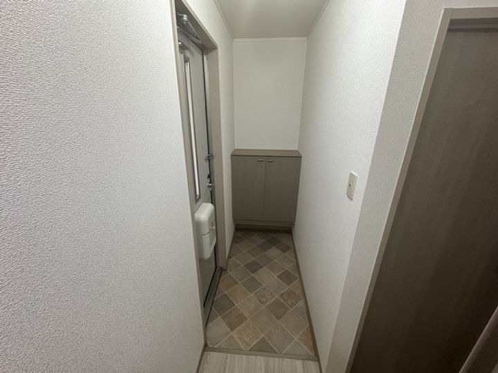 サンパール皆賀の玄関