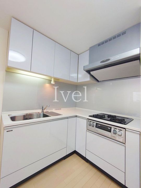 東京都千代田区神田多町2(マンション)の賃貸物件のキッチン