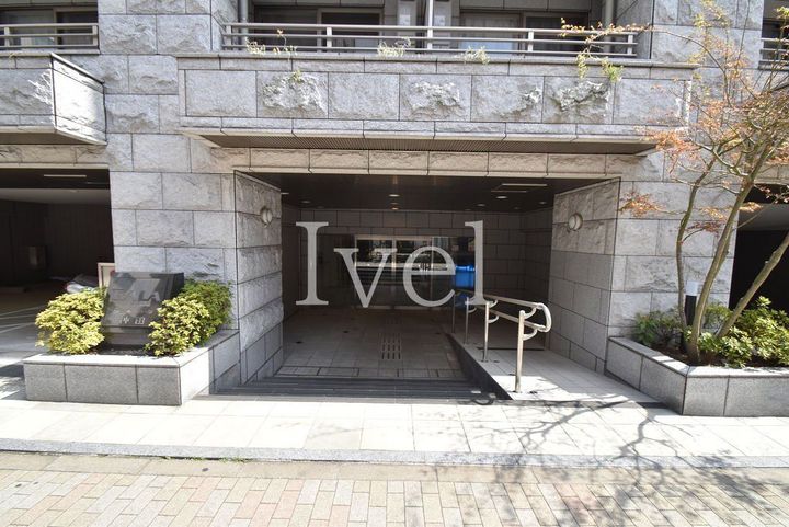 東京都千代田区神田多町2(マンション)の賃貸物件の外観