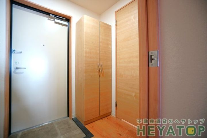 愛知県名古屋市中川区山王3(マンション)の賃貸物件の玄関