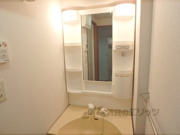 グランレブリー室町六角の内装