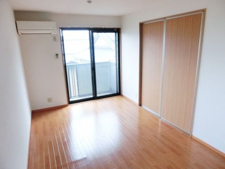 ヴィラージュIの居間