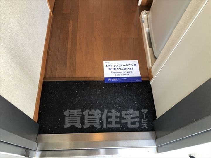 大阪府高槻市天川新町(アパート)の賃貸物件の玄関