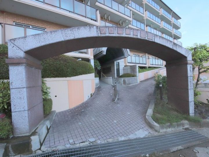 フローラル生駒の地図