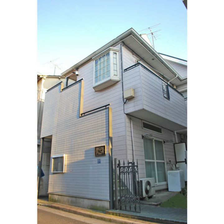 レオパレス千川の外観