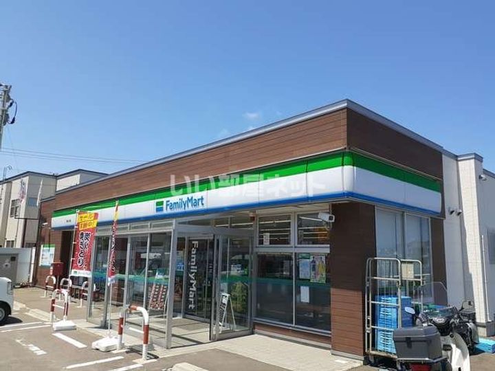 クレセントの周辺