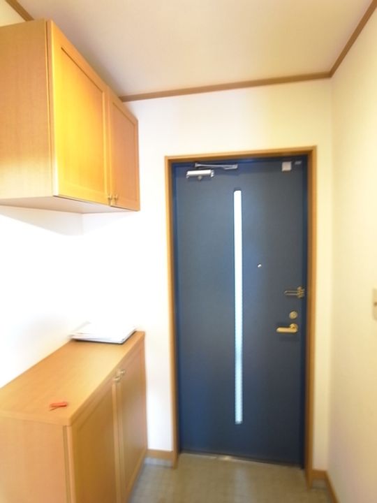 クレール築町の玄関