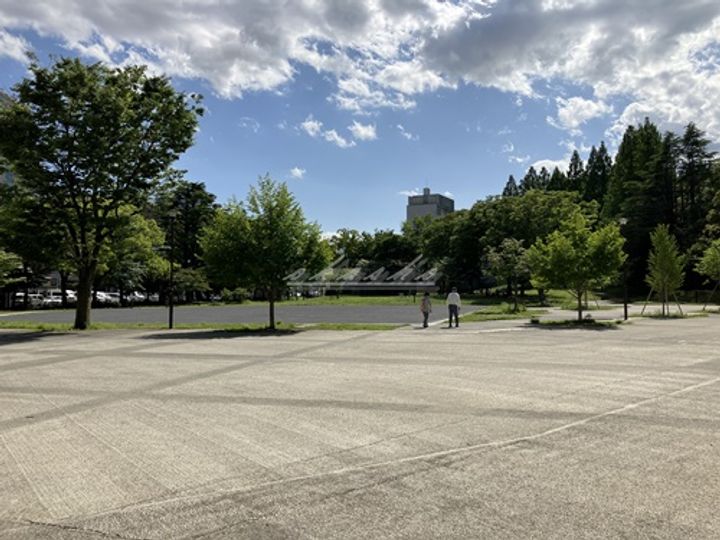 ガーデンヒルズの周辺