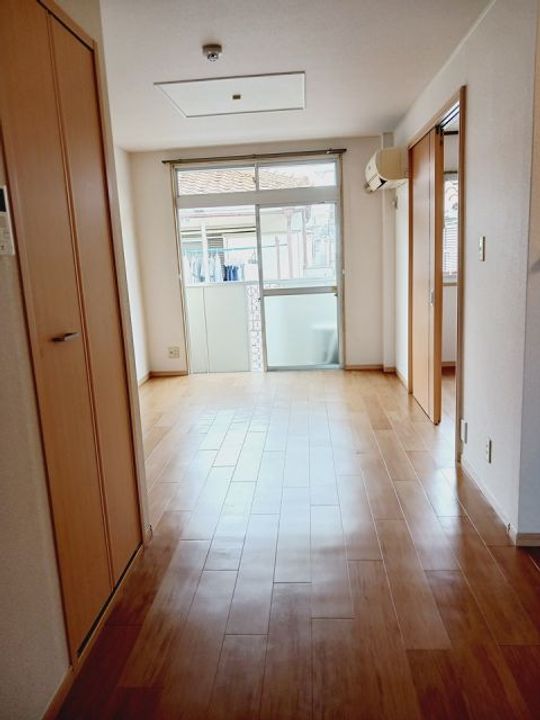 兵庫県神戸市西区持子3(アパート)の賃貸物件の居間