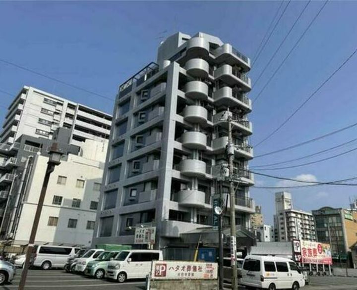 ロワイヤルユニの外観